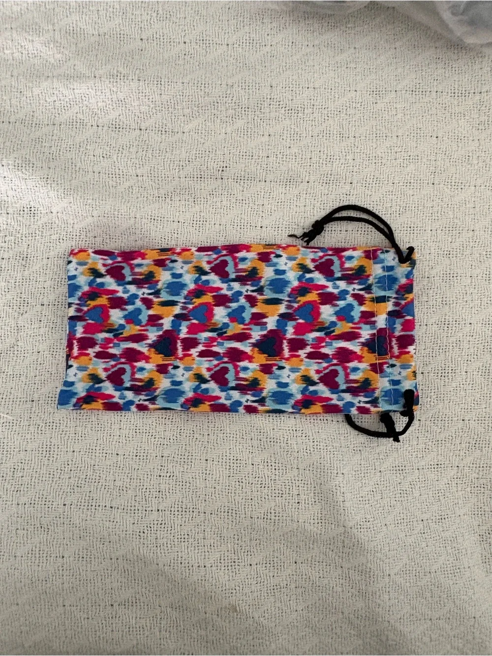 lug Coupe Heart Ikat pattern Sunglasses NWT - Picture 10 of 11